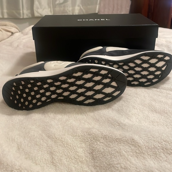 CHANEL SNEAKERS, Size 6, Never worn - Picture 8 of 11